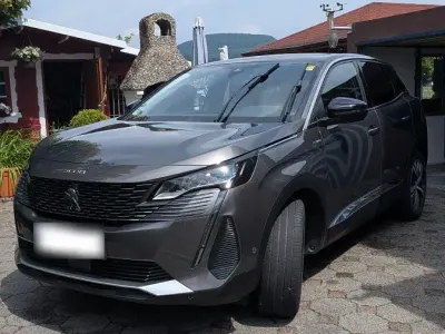 Gebraucht Peugeot 3008 Allure 180 PS (132 kW) 2022 Grau SUV