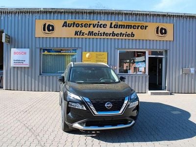 Neu Nissan X-Trail Tekna 163 PS (119 kW) 2026 Schwarz SUV