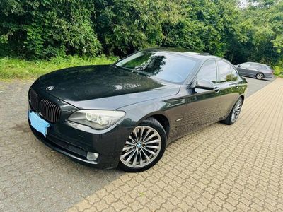 BMW 730