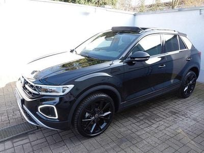 Nouă VW T-Roc 150 CP (110 kW) 2025 Negru SUV