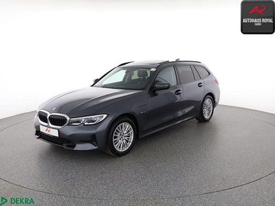 Mineralgrau Gebraucht 2021 BMW 320e Sport Line Kombi | 24.780 € (Fairer Preis)