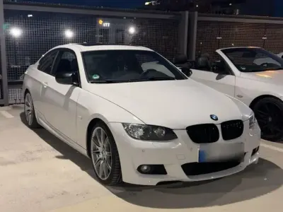 Gebraucht BMW 325 218 PS (160 kW) 2010 Coupé