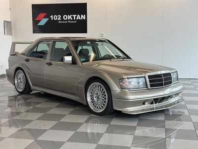 Gebraucht Mercedes 190 160 PS (117 kW) 1990 Gold Limousine