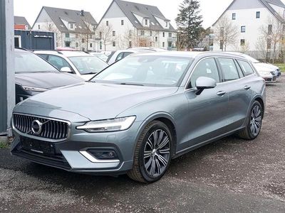 Gebraucht Volvo V60 Inscription 190 PS (139 kW) 2020 Grau Kombi