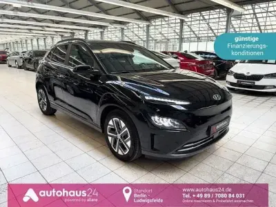 Gebraucht Hyundai Kona Trend 150 kW (204 PS) 2023 Schwarz SUV
