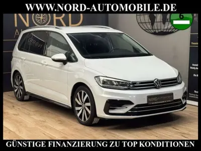 Gebraucht VW Touran R-line 150 PS (110 kW) 2022 Oryxweiß perlmutteffekt Van / Kleinbus