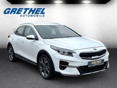 Gebraucht Kia XCeed Spirit 141 PS (103 kW) 2020 Hw2) deluxeweiss met. (weiss SUV