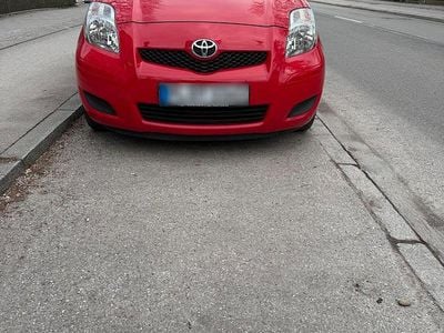 Gebraucht Toyota Yaris 101 PS (74 kW) 2009 Rot Kleinwagen