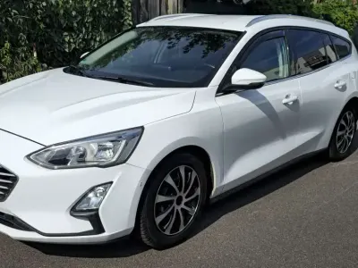 Gebraucht Ford Focus 120 PS (88 kW) 2019 Weiß Kombi