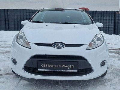 Weiß Gebraucht 2011 Ford Fiesta Titanium Limousine | 3.799 € (Fairer Preis)