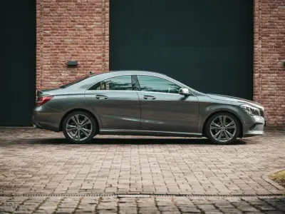 Gebraucht Mercedes CLA200 136 PS (100 kW) 2018 Silber Coupé