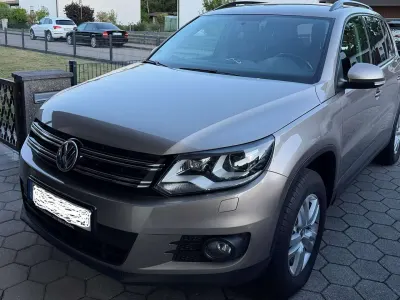 Gebraucht VW Tiguan Trendline 160 PS (117 kW) 2012 Beige SUV