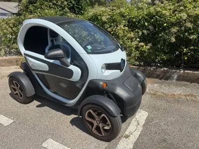 Gebraucht Renault Twizy 12 kW (17 PS) 2015 Weiß Kleinwagen