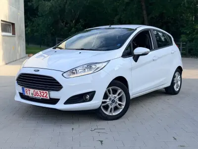 Gebraucht Ford Fiesta Trend 80 PS (58 kW) 2015 Weiß Kleinwagen