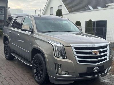 Silber Gebraucht 2018 Cadillac Escalade SUV | 59.900 € (Superpreis)