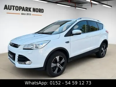 Gebraucht Ford Kuga Titanium 179 PS (131 kW) 2017 Weiß SUV