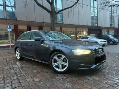 Gebraucht Audi A4 140 PS (102 kW) 2015 Grau Kombi