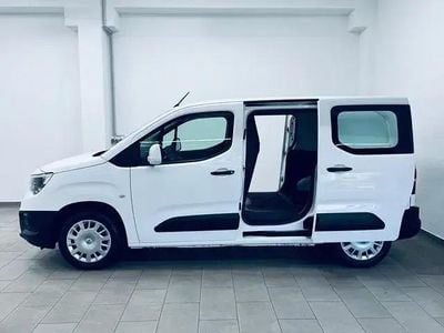 Usata Opel Combo Edition 102 CV (75 kW) 2019 Bianco Monovolume