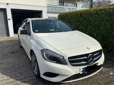 Gebraucht Mercedes A200 Style 136 PS (100 kW) 2014 Weiß Limousine