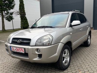 Silber Gebraucht 2006 Hyundai Tucson GLS SUV | 5.490 € (Etwas zu teuer)