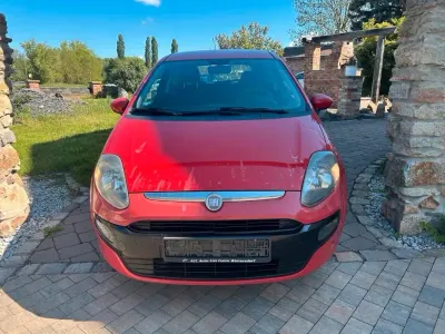 Gebraucht Fiat Punto 69 PS (50 kW) 2011 Rot Kleinwagen