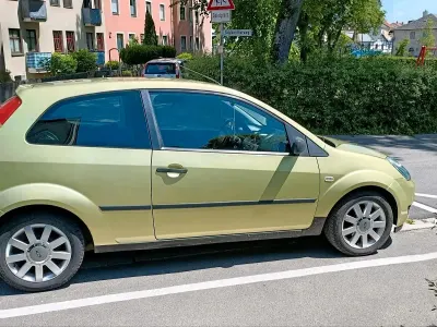 Gebraucht Ford Fiesta 69 PS (50 kW) 2004 Kleinwagen