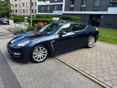 Porsche Panamera 4S