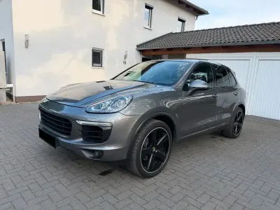 Gebraucht Porsche Cayenne 262 PS (192 kW) 2016 Grau SUV