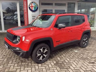 Gebraucht Jeep Renegade Trailhawk 241 PS (177 kW) 2021 Colorado red SUV