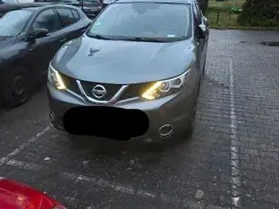 Gebraucht Nissan Qashqai 360º 163 PS (119 kW) 2015 Grau SUV