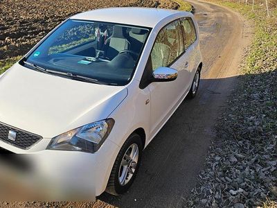Gebraucht Seat Mii Chic 60 PS (44 kW) 2016 Weiß Kleinwagen
