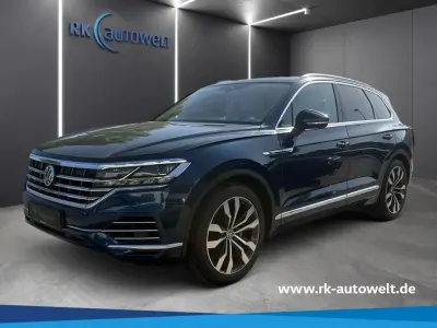Używany VW Touareg Elegance 286 KM (210 kW) 2018 Niebieski SUV