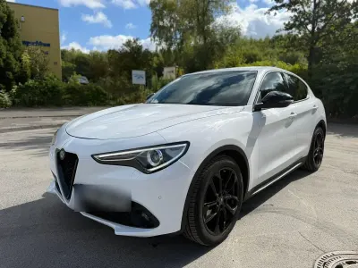 Gebraucht Alfa Romeo Stelvio 209 PS (153 kW) 2017 Weiß SUV