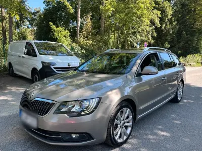 Gebraucht Skoda Superb 170 PS (125 kW) 2013 Kombi
