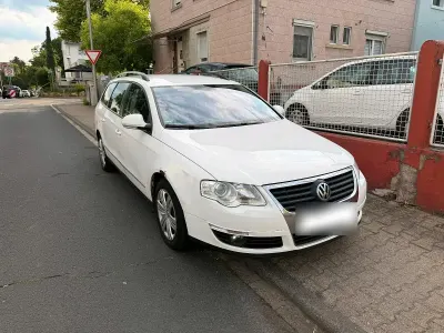 Gebraucht VW Passat 140 PS (102 kW) 2008 Weiß Kombi