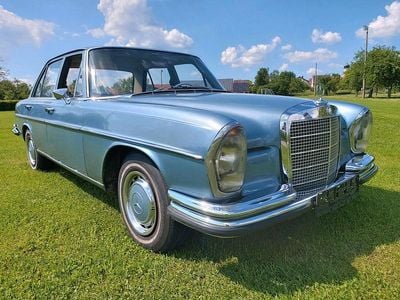 Gebraucht Mercedes S250 113 PS (83 kW) 1967 Blau Limousine