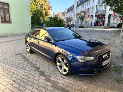 Gebraucht Audi A5 Sportback Ambiente 245 PS (180 kW) 2016 Blau Kleinwagen