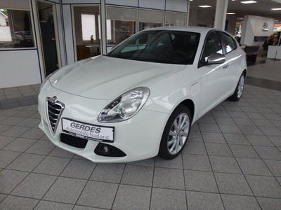 Gebraucht Alfa Romeo Giulietta Turismo 120 PS (88 kW) 2012 Weiß Kleinwagen