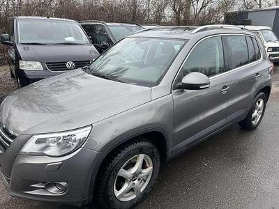 Grau Gebraucht 2009 VW Tiguan Highline SUV | 6.900 € (Fairer Preis)