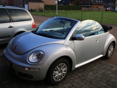 Gebraucht VW New Beetle Cabriolet 102 PS (75 kW) 2008 Silber metallic Cabrio