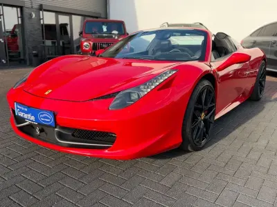 Gebraucht Ferrari 458 570 PS (419 kW) 2012 Rot Cabrio