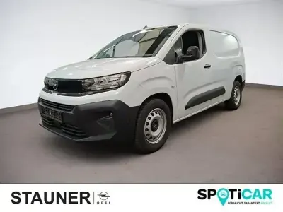 Gebraucht Opel Combo 131 PS (96 kW) 2025 Kaolin weiß Van / Kleinbus
