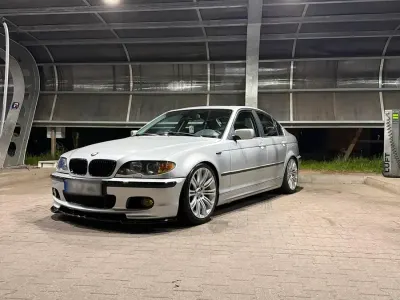 Gebraucht BMW 325 M Sport 191 PS (140 kW) 2002 Silber Limousine