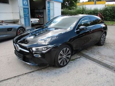 Gebraucht Mercedes CLA200 Shooting Brake 150 PS (110 kW) 2021 Schwarz Kombi