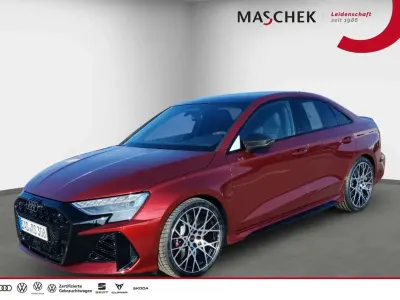 Gebraucht Audi RS3 Sport 400 PS (294 kW) 2026 Grenadinerot metallic audi exc Limousine