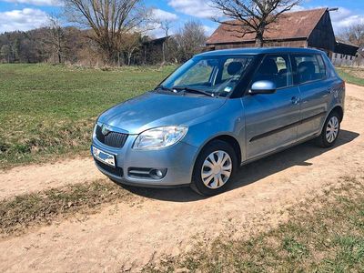 Gebraucht Skoda Fabia 69 PS (50 kW) 2009 Blau Kleinwagen