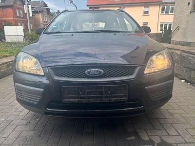 Second-hand Ford Focus 80 CP (58 kW) 2005 Albastru Break