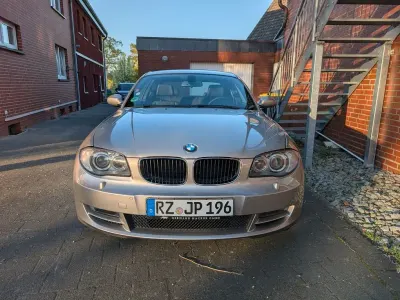 Gebraucht BMW 123 Coupé Sport Line 204 PS (150 kW) 2008 Silber Coupé