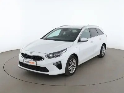 Gebraucht Kia Ceed Platinum Edition 2019 Weiß Kleinwagen