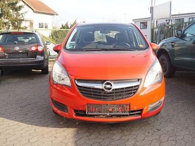 Rot Gebraucht 2015 Opel Meriva Edition Van / Kleinbus | 3.890 € (Guter Preis)